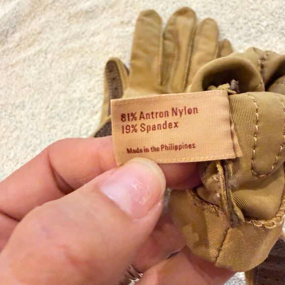 Vintage Isotoner ARIS Women Gloves Tan Leather Trimmings One Size Nylon Driving - Picture 8 of 9